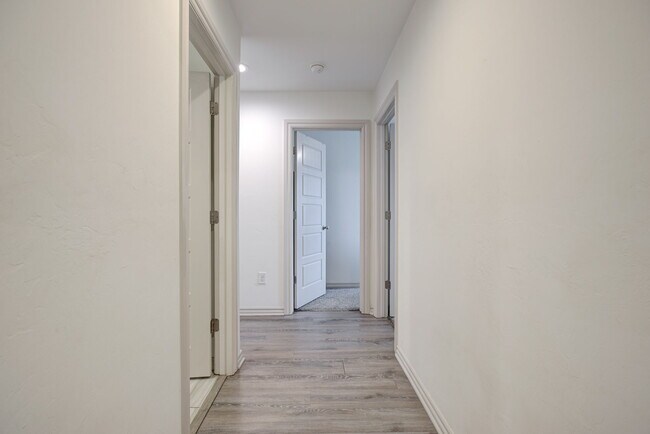 Building Photo - 14701 Travertine Fls Ln