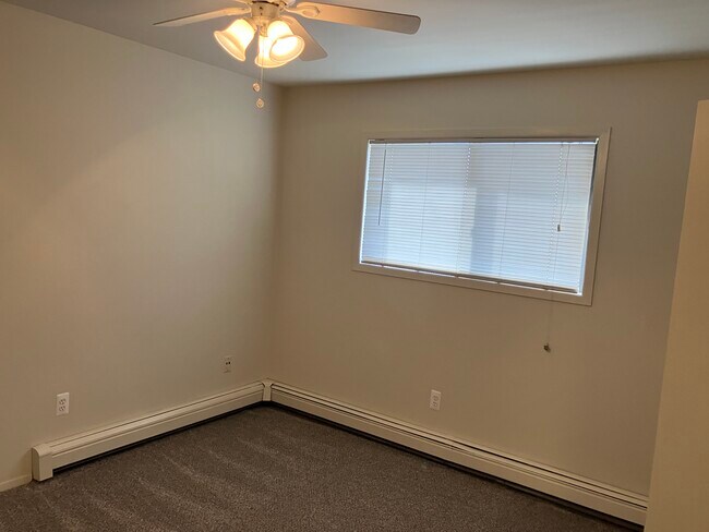 bedroom L - 310 Washington St.