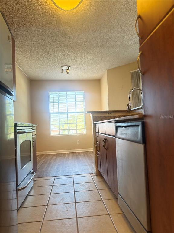 Building Photo - 11582 Westwood Blvd