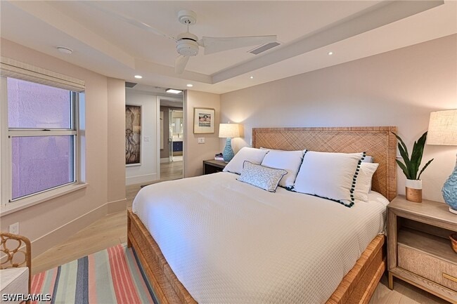 Building Photo - 265 Barefoot Beach Blvd