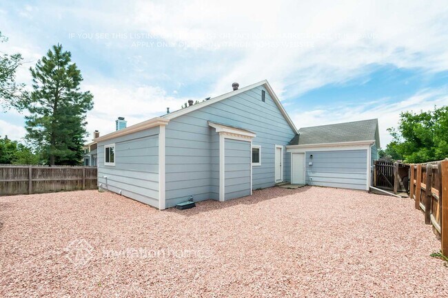 Building Photo - 19398 E Brown Dr