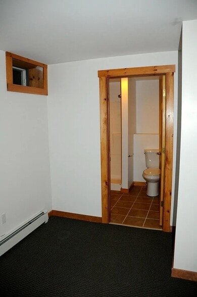 Building Photo - 612 Sylvan Park Rd