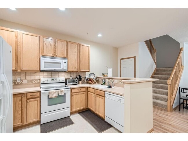 Building Photo - 9616 Linden Ln N