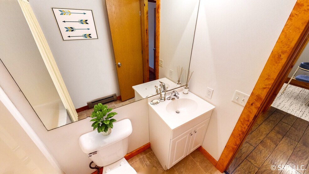 Bath - 254 S Durkin Dr