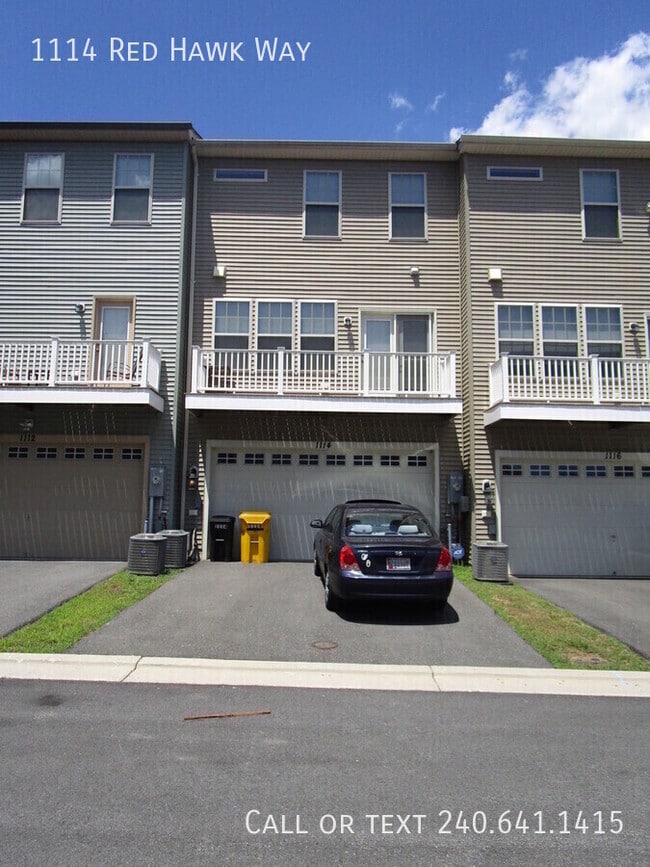 Building Photo - 1114 Red Hawk Way
