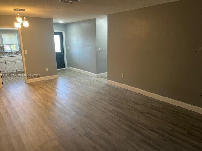 Building Photo - 6877 NW 30th St