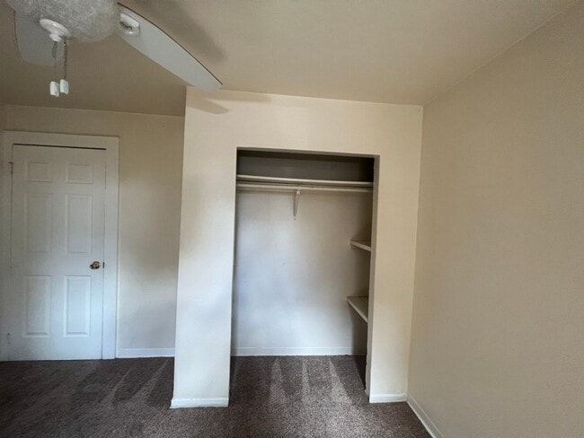 Building Photo - Adorable downtown Grass Valley Bungalow