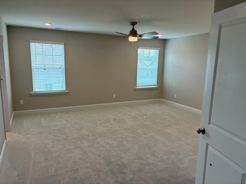 Master bedroom 1 - 240 Steel Springs Ln