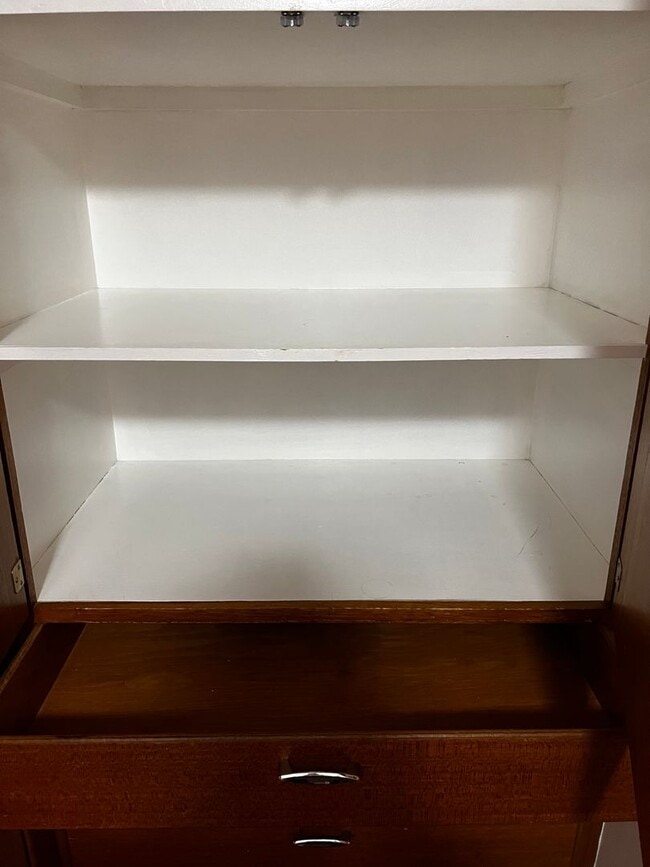 Building Photo - 3 Bedroom 2 Bath House For Rent