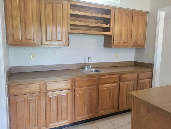 Building Photo - 5325 Brookport Dr