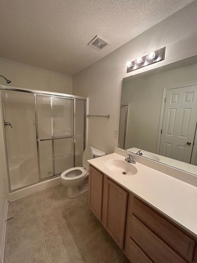 Building Photo - Oak Bluff Townhome