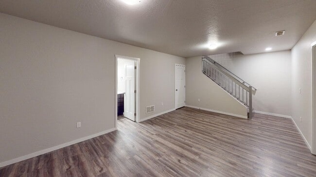 Building Photo - 607 Liberty Park Dr