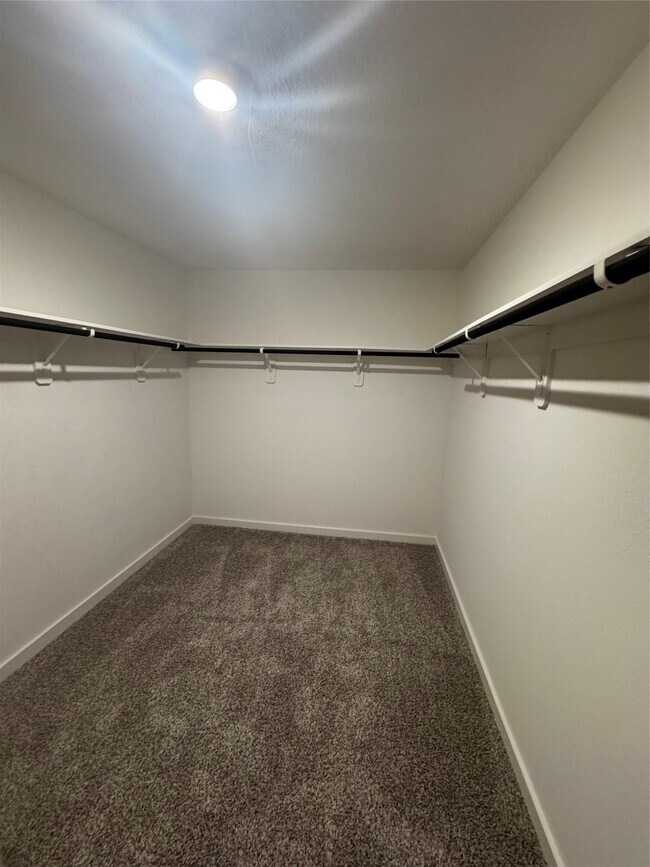 Building Photo - 6107 Jasper Hl Dr