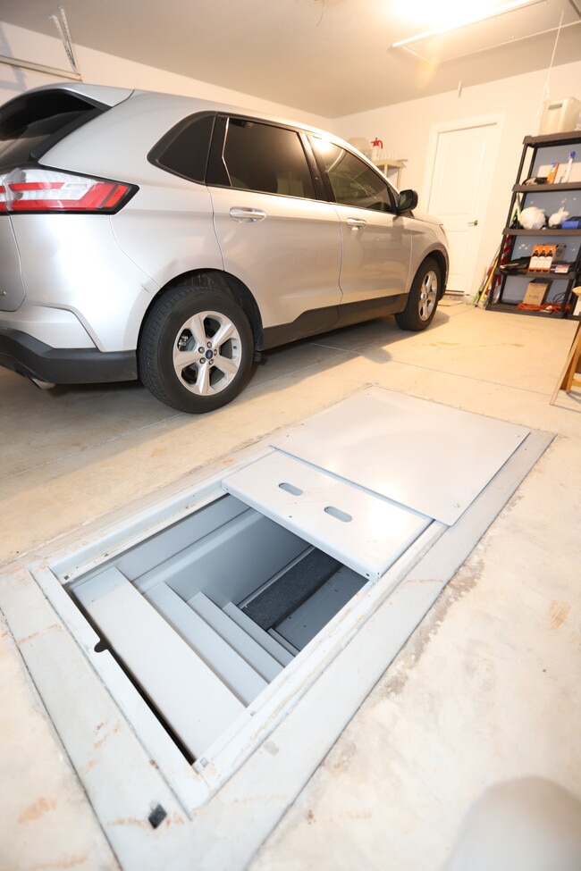 Building Photo - 2207 W 29th Ave