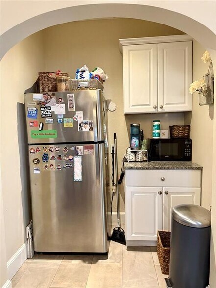 Building Photo - 157 Smith St