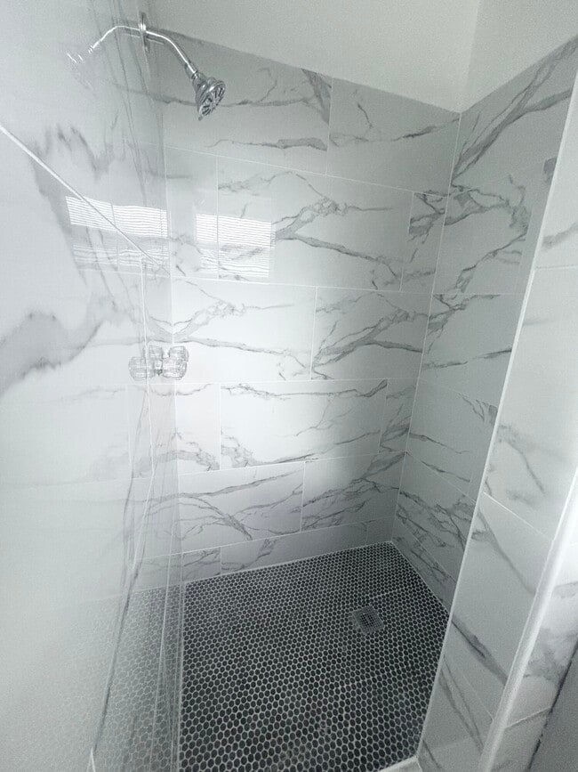 Building Photo - 531 C St