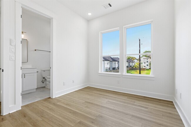 Building Photo - 8914 Laverne Shumard Ln