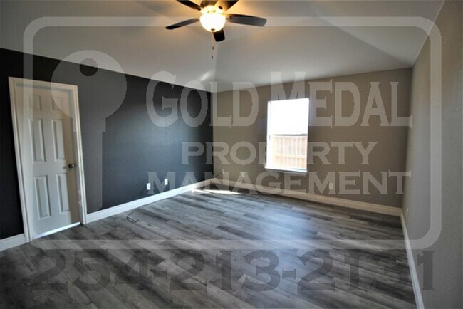 Building Photo - 2513 Jake Dr