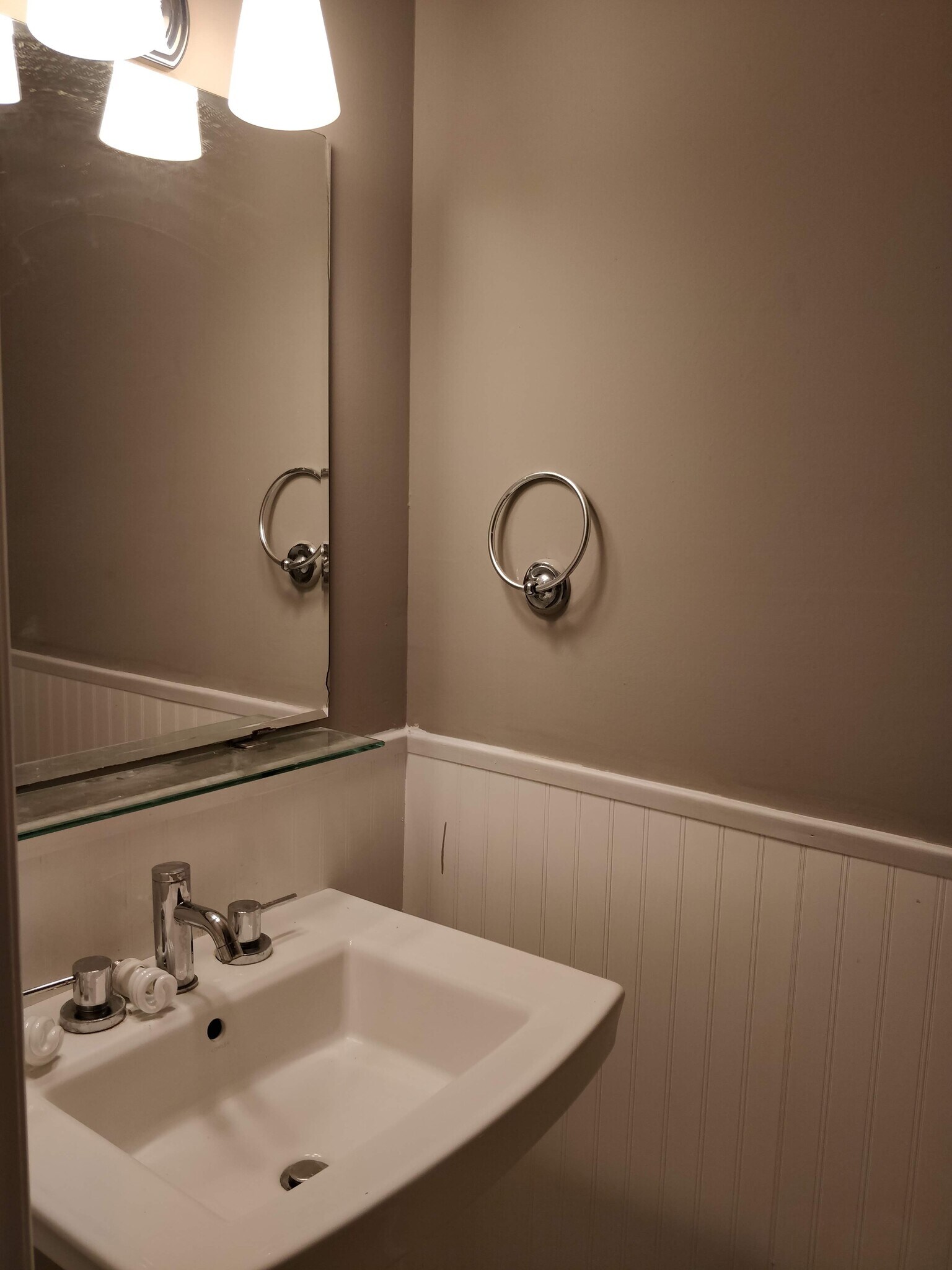 Powder Bathrrom - 112 Kelmar Ave