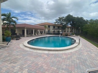 Pool/Clubhouse - 1950 N Andrews Ave