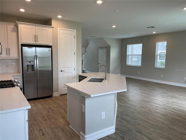 Building Photo - 4580 Almada Ln