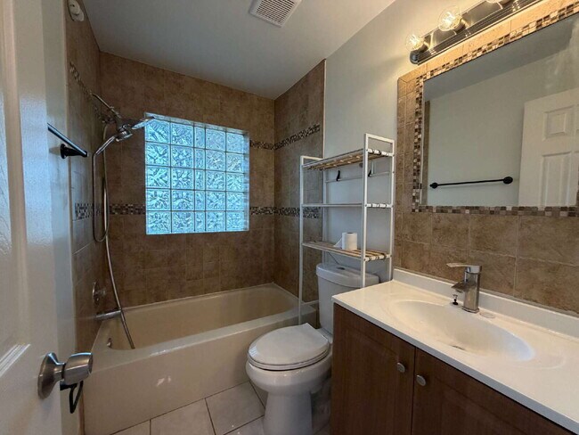 Building Photo - 3532 Glenburn Ct