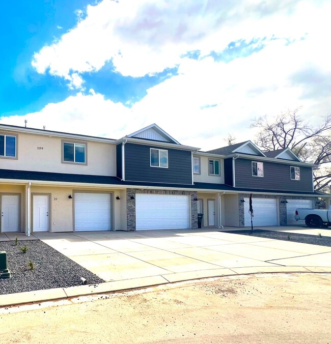 Building Photo - 3199 W 1625 N