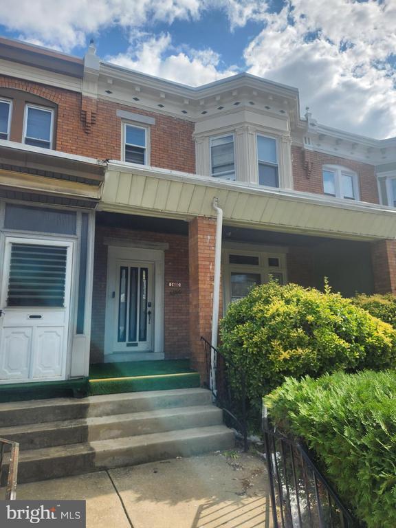 Building Photo - 1480 Bradley Ave