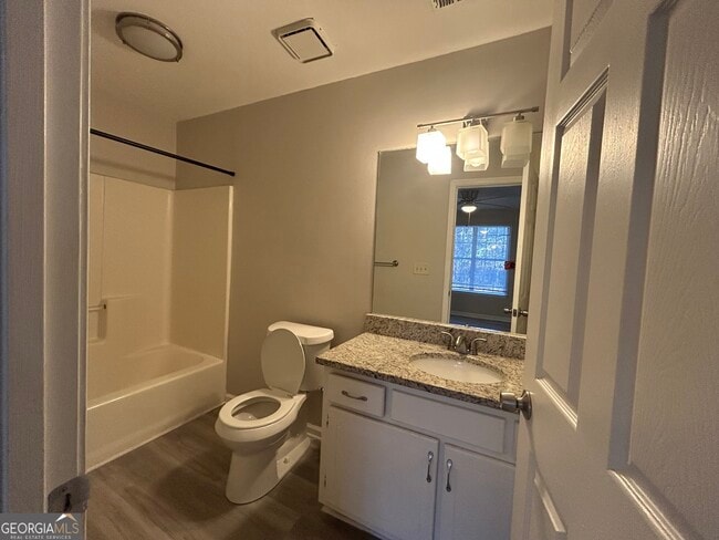 Building Photo - 681 Senoia Rd