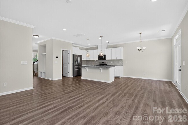 Building Photo - 17401 Carolina Hickory Dr