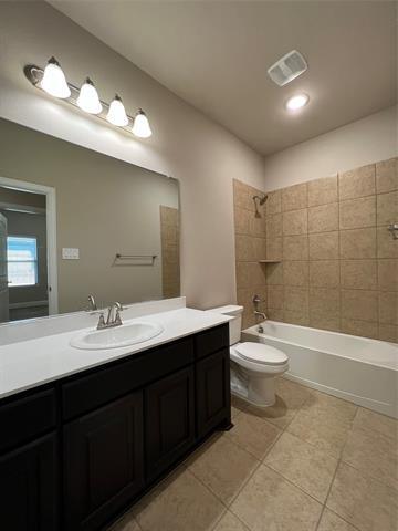 Building Photo - 639 Comal Dr