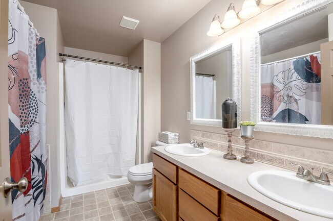 Building Photo - 15815 Yelm Terra Way SE