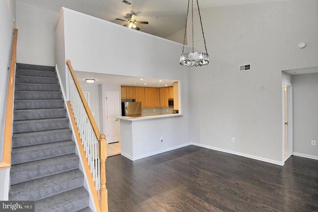 Building Photo - 5108 Donovan Dr