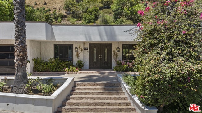 Building Photo - 3453 Green Vista Dr