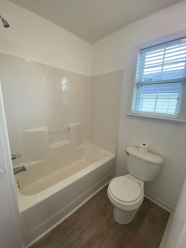 Building Photo - Adorable Bonaire Rental!