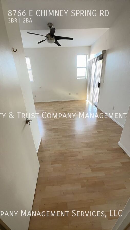 Building Photo - 8766 E Chimney Spring Dr