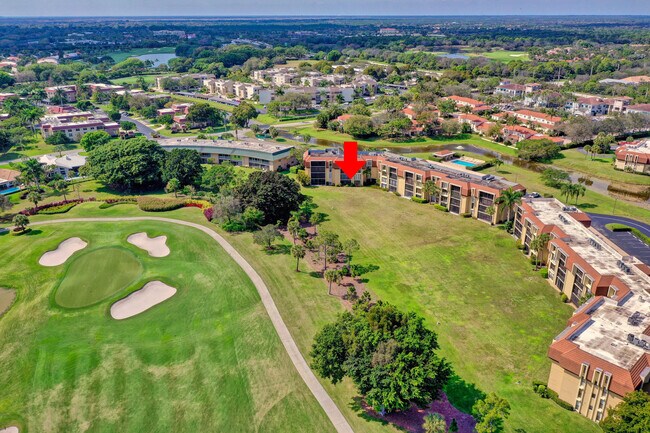 Building Photo - 5390 Woodland Lakes Dr