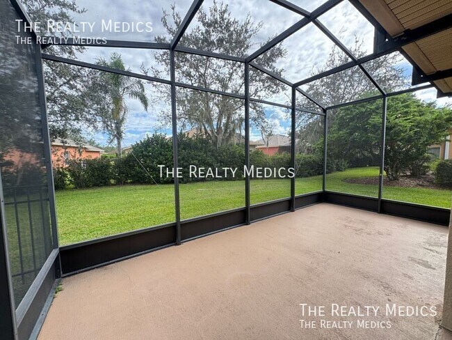 Building Photo - 202 Nova Ave