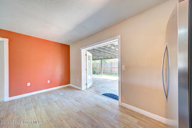 Building Photo - 2610 Via Napoli Ct