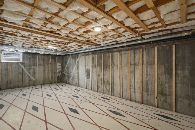 Building Photo - 2315 Armstrong Ln