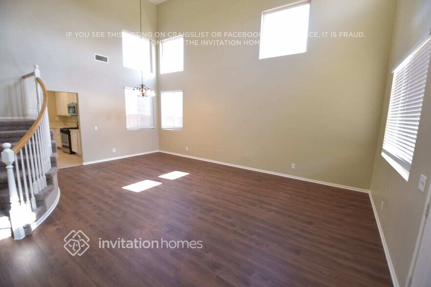 Building Photo - 41085 Chaco Canyon Rd