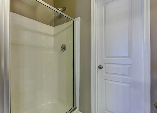 Building Photo - Charming 3BD, 2.5BA Raleigh Townhome with ...