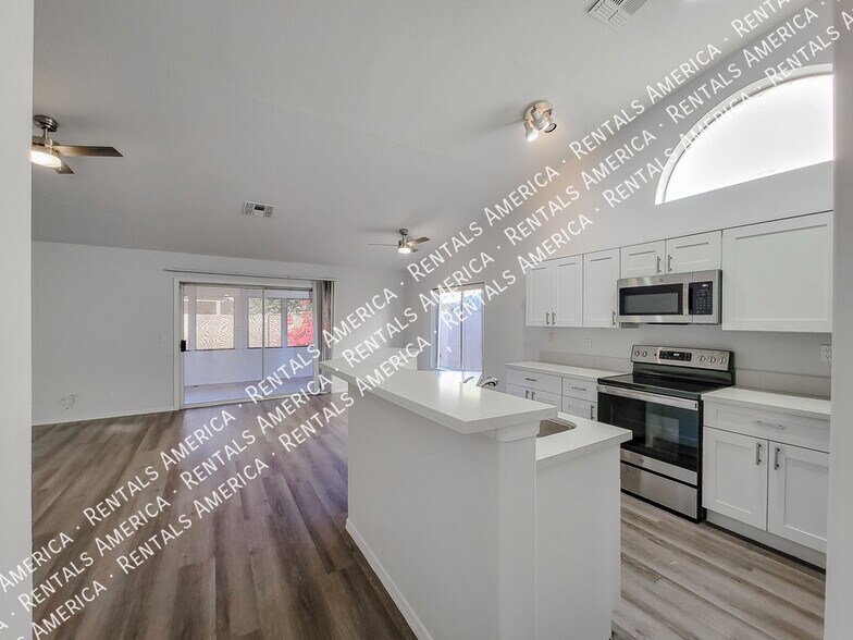 Building Photo - 282 S Jesse St