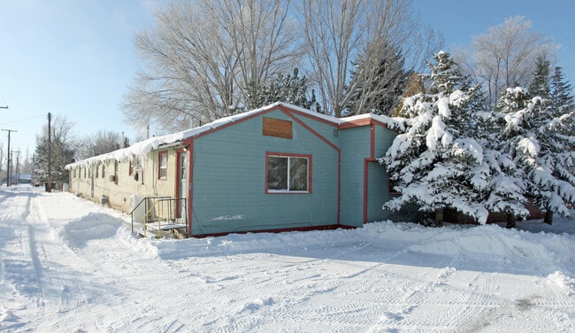 Primary Photo - Gateway Apartments