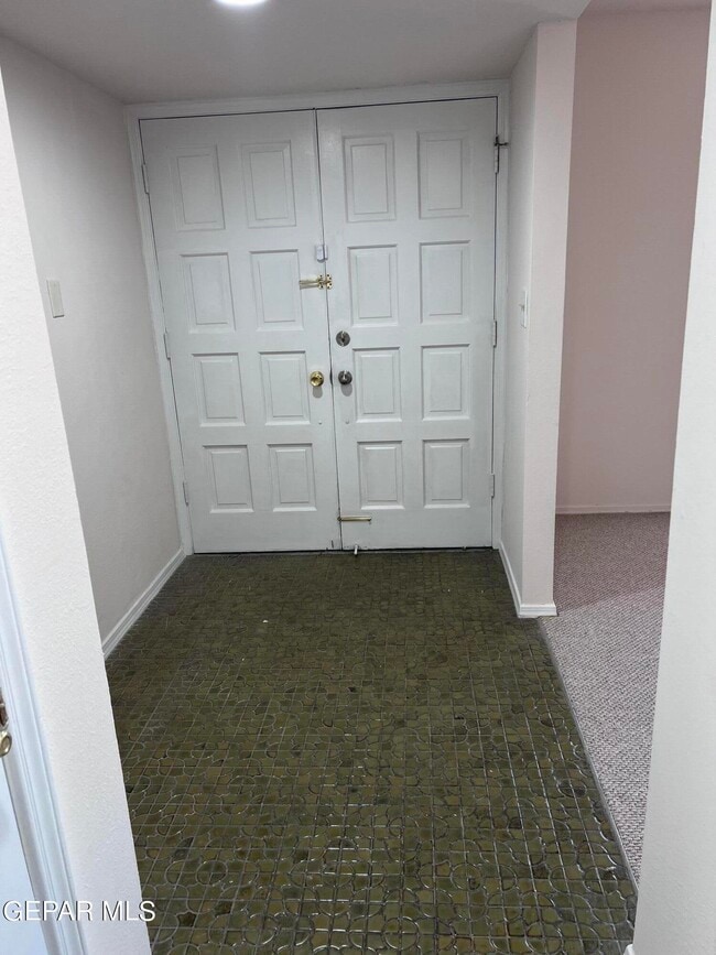Building Photo - 10524 Candlewood Ave