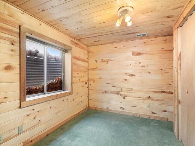 Building Photo - ? Open & Airy Fort Collins Home Near Harmony | Fireplace, Finished Basement & 2-Car Garage