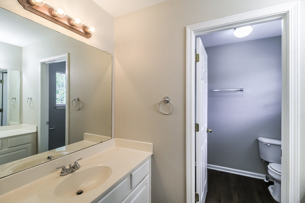 Building Photo - 618 Brookwater Dr