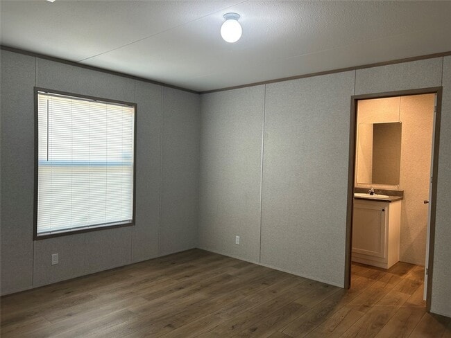 Building Photo - 7699 Peden Rd