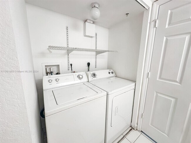 Building Photo - 15430 SW 284th St