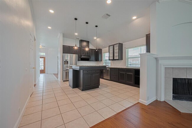 Building Photo - 11042 Sentry Ct